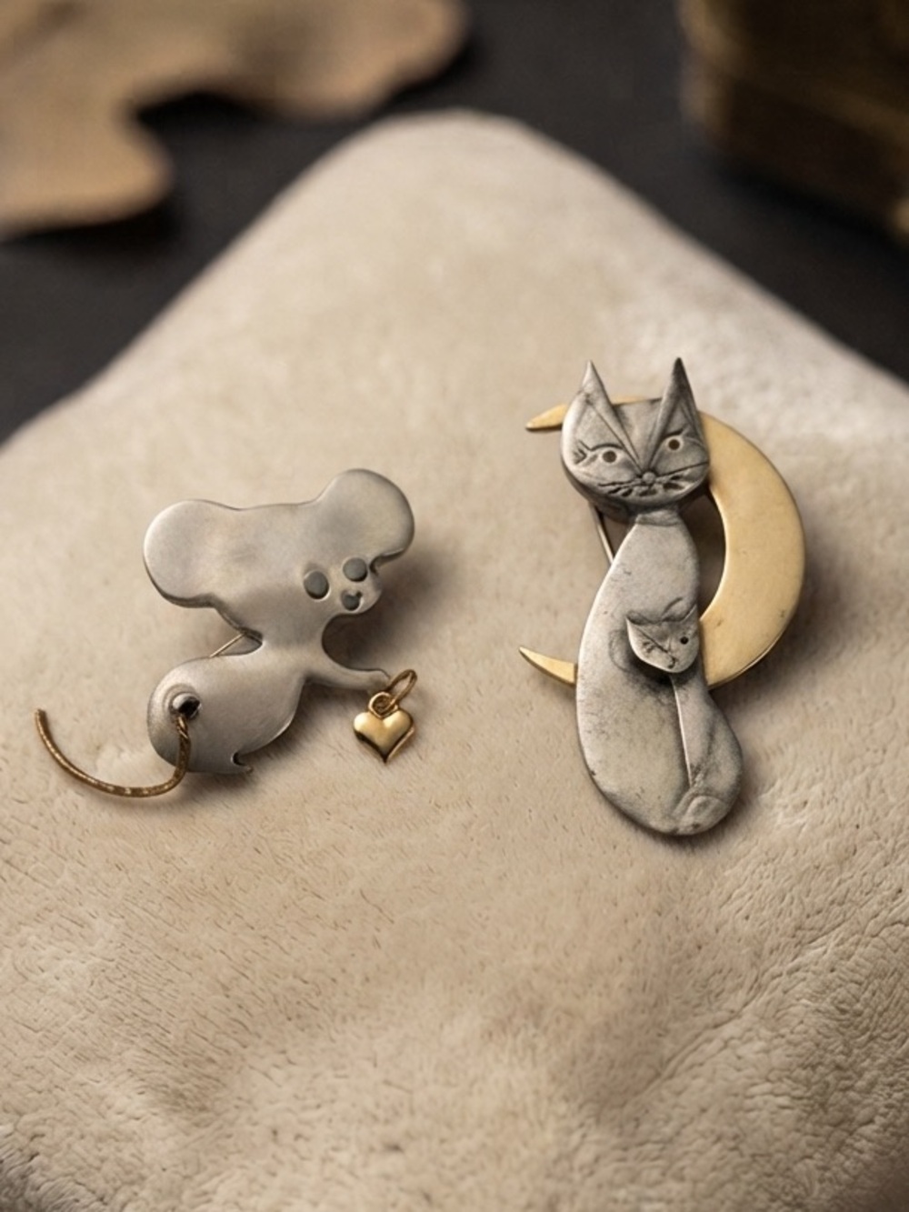 Vintage Cat and Mouse Brooch Duo – Celestial Kitten & Heart Dangle Mouse